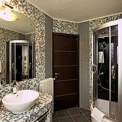 Vakantiehuis Luxuriöse Villa mit riesigem Olivenbaum-Garten