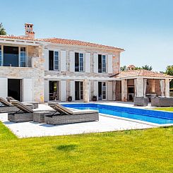 Vakantiehuis Villa Arabela mit 4 Schlafzimmern, in der Nähe