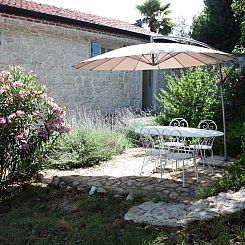 Appartement App Nirvana mit Garten in der Altstadt von Vrsar