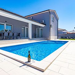 Vakantiehuis Villa Tea mit beheiztem Salzwasserpool