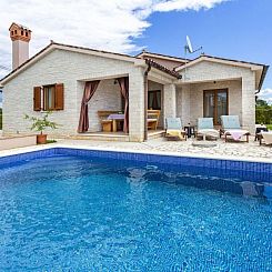 Vakantiehuis "Villa Mirela" mit Terrasse