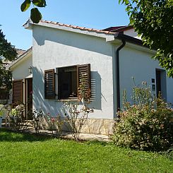 Vakantiehuis Freistehender Bungalow Perla mit Garten und Gri