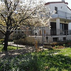 Appartement Kleine Wohnung mit schönem Balkon