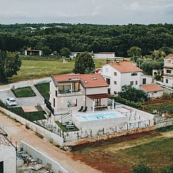 Geschakelde woning in Jakovici