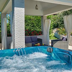 Vakantiehuis "Ines" mit Whirlpool