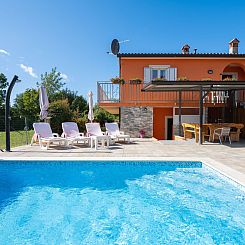 Appartement Haus Orange - Familienfreundliche Lage mit Pool