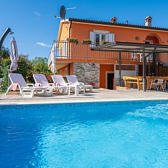 Appartement Haus Orange - Familienfreundliche Lage mit Pool