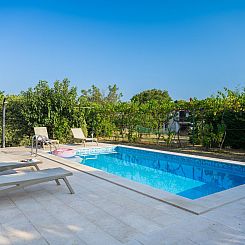 Appartement attraktive Wohnung mit privatem Pool