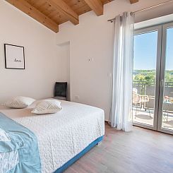 Vakantiehuis Villa Violette mit Pool nahe Stadtzentrum