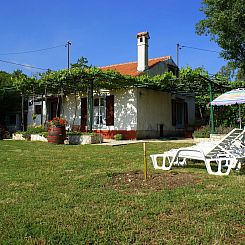 Vakantiehuis Freistehendes Haus Violeta mit weitläufigen Ga