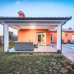 Vakantiehuis Haus Stella in Kapelica, Istrien mit privatem P