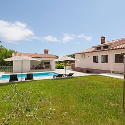 Vakantiehuis mit Garten, Grill und Terrasse