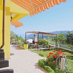 Vakantiehuis mit eigenem Pool und schönem Meerblick