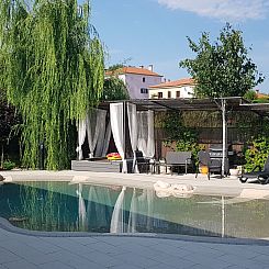 Vakantiehuis Schöne Villa mit Garten und Biodesign-Pool