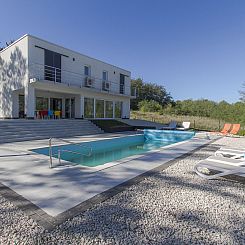 Vakantiehuis Villa mit Pool