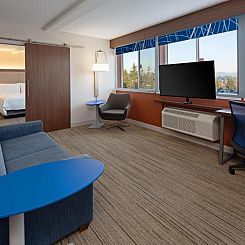 Holiday Inn Express Seattle - Sea-Tac Airport, an IHG Hotel