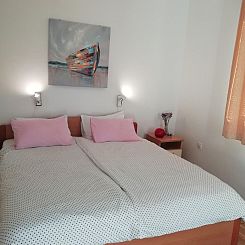 Appartement Ivana mitten im Blumengarten