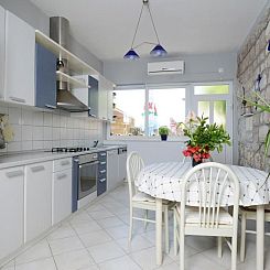 Vakantiehuis Großes Ferienhaus mit Terrasse und Garten