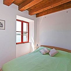 Vakantiehuis Privatzimmer im Schloss Seefront Zamagna, Mali 