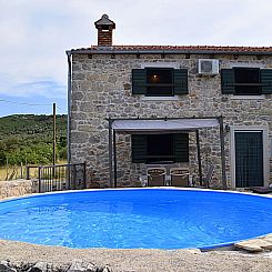 Vakantiehuis in Dobropoljana mit Privatem Pool