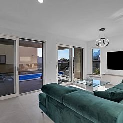 Appartement Apartman DeLux with private pool