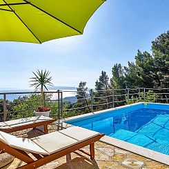 Vakantiehuis Renoviertes Ferienhaus in Tučepi mit Privatem 
