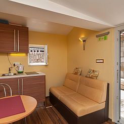 Appartement Große Ferienwohnung in Omiš mit Privatem Balko
