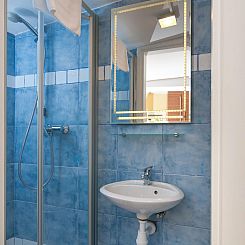 Appartement Große Ferienwohnung in Omiš mit Privatem Balko