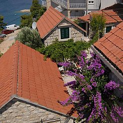 Appartement in Omiš mit Privatem Balkon