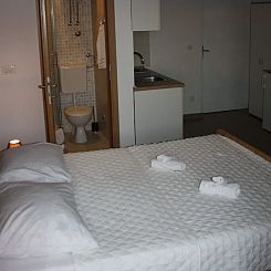 Appartement Studio-Apartment mit Balkon