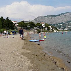 Vakantiehuis Geräumiges Ferienhaus in Omiš mit Privatem Po