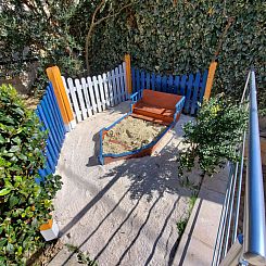 Vakantiehuis Haus in Stanići mit grünem Garten