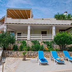 Vakantiehuis Ferienvilla "Lucian" mit Blick auf das Wasser