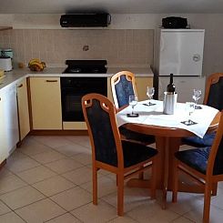 Appartement für fünf Personen mit Balkon