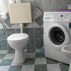 Appartement für fünf Personen mit Balkon