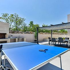 Vakantiehuis Villa Zariva with pool and panoramic mountain a