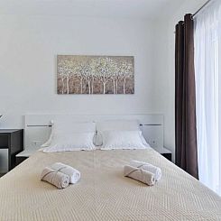 Vakantiehuis Stone Villa Banovi with heated pool