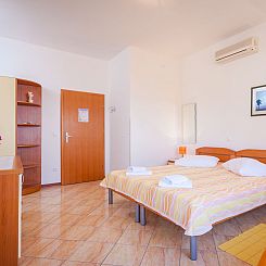 Appartement Wohnung für zwei Personen im zweiten Stock
