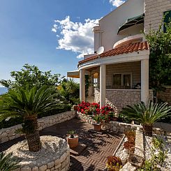 Appartement Tolle Wohnung in Drašnice mit Schönem Garten