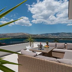 Vakantiehuis Luxuriöse Villa Fantasy mit Meerblick und Pool