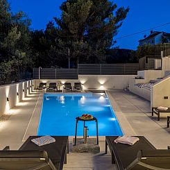 Vakantiehuis Mar Escape Villa mit Pool und Meerblick Kroatie