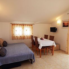 Appartement mit zwei Balkonen