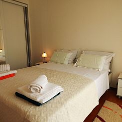 Appartement mit zwei Balkonen