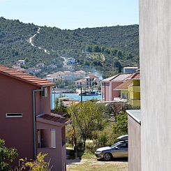 Appartement in Vinišće mit Barbecue