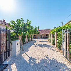 Vakantiehuis Rustica Casa Augustinus mit Pool