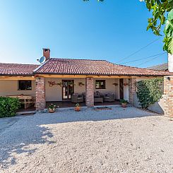 Vakantiehuis Rustica Casa Augustinus mit Pool