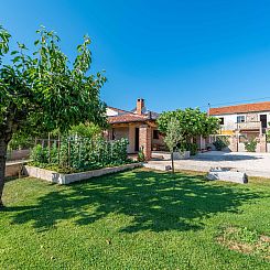 Vakantiehuis Rustica Casa Augustinus mit Pool