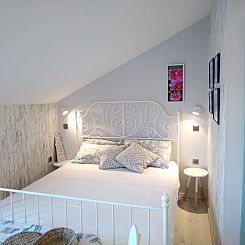 Appartement Studio-Apartment mit Balkon und Meerblick