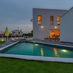 Vakantiehuis Villa Silente with pool, whirpool and sauna