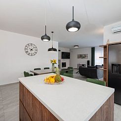 Vakantiehuis Villa Paloma with heated pool